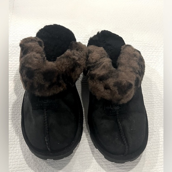 UGG Coquette Black and Brown Fur-Lined Footwear
Size 8 - Picture 1 of 6